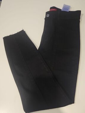 Guess Black Skinny Women's Jeans with Raw Hem